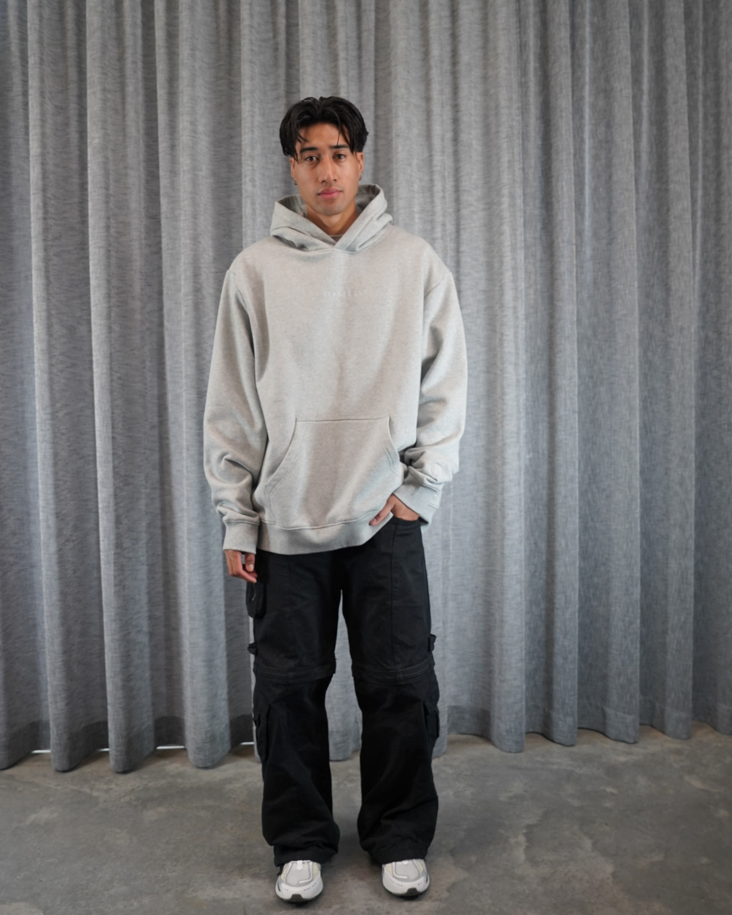 NEWLY LAUNCHED : THE HEAVY FLEECE HOODIE IN GREY MARLE